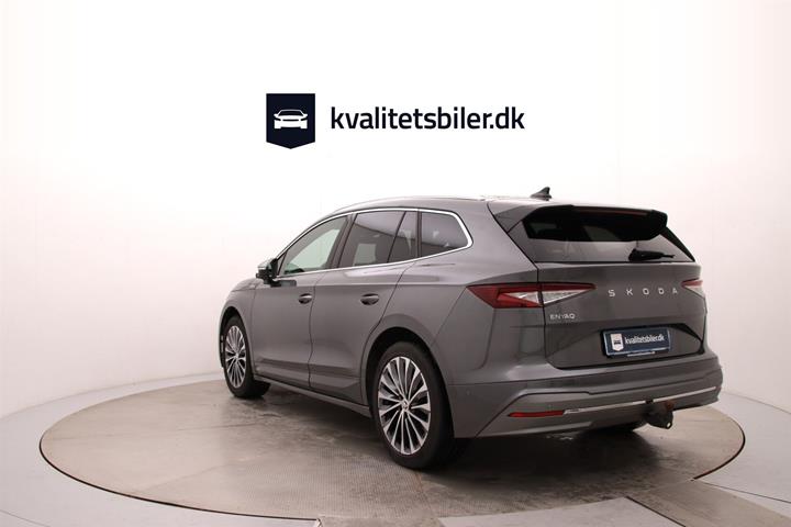 Grå Skoda Enyaq fra 2024