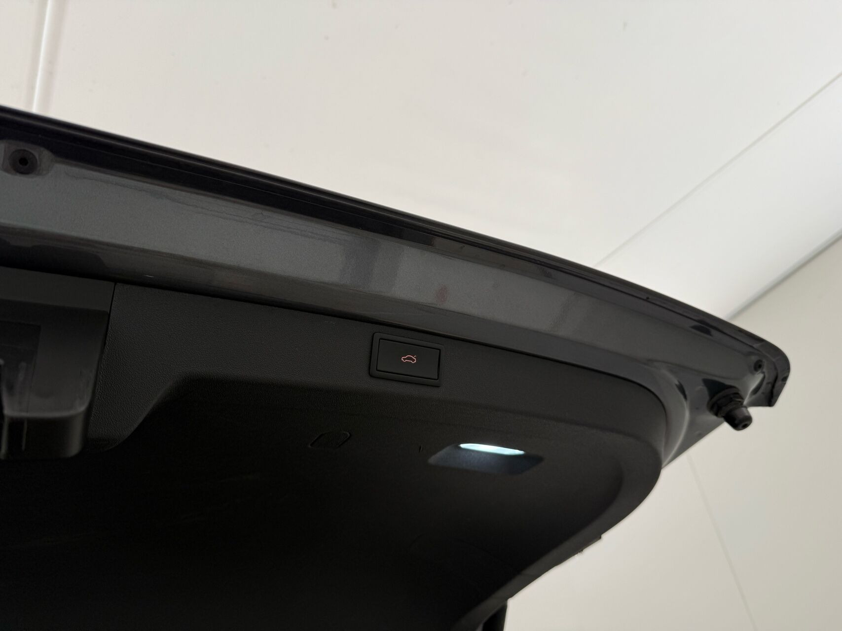 Grå Skoda Enyaq fra 2024
