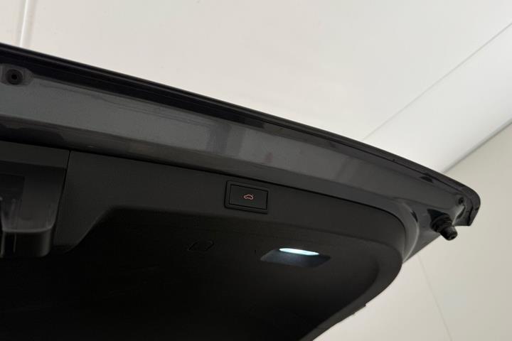 Grå Skoda Enyaq fra 2024