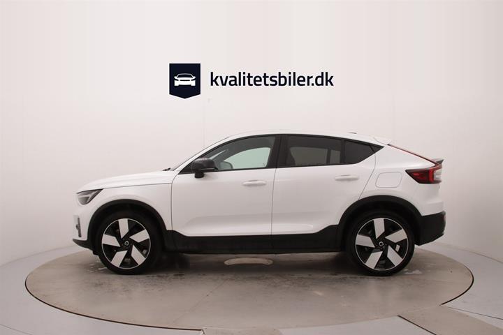 Hvid Volvo C40 fra 2023