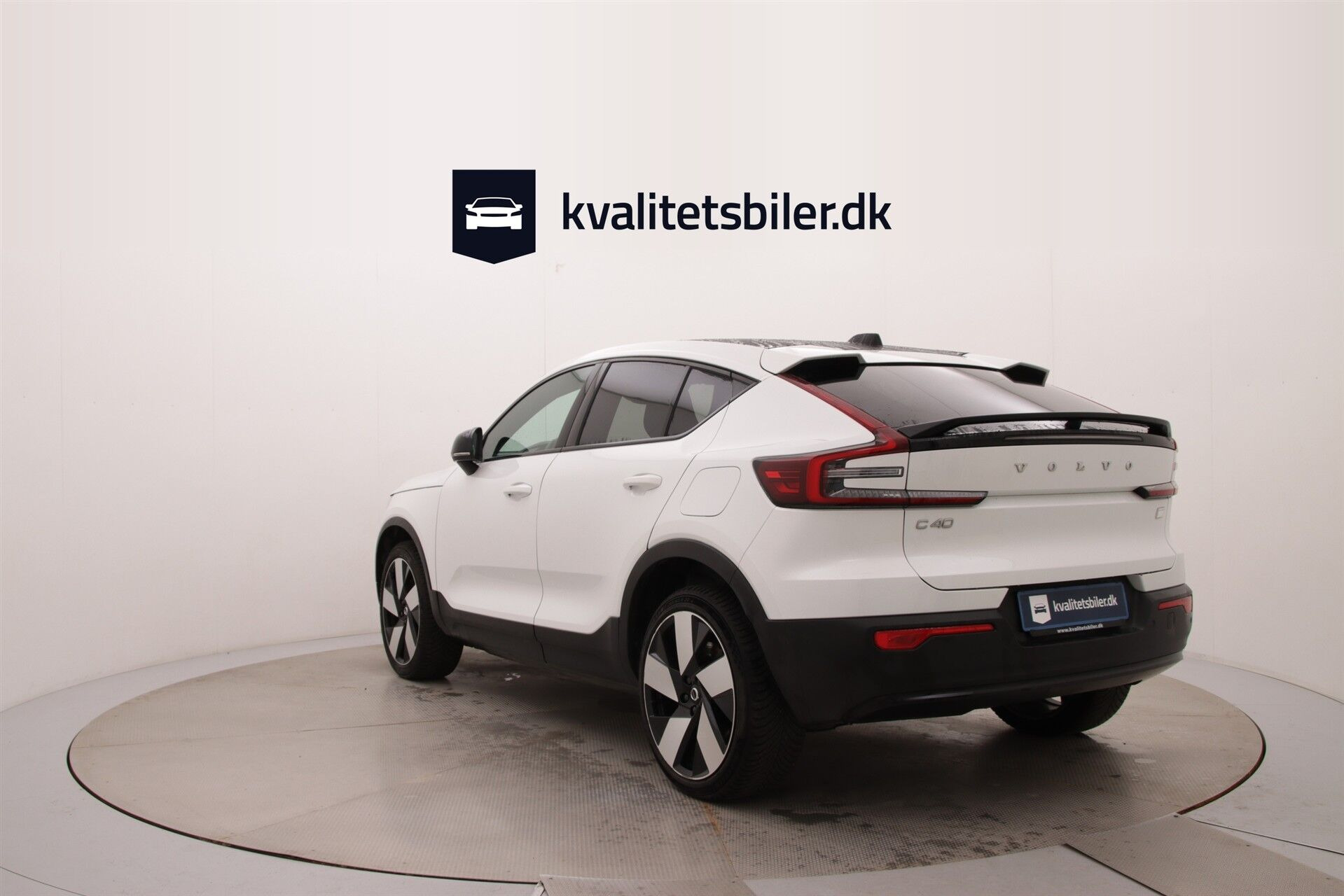 Hvid Volvo C40 fra 2023