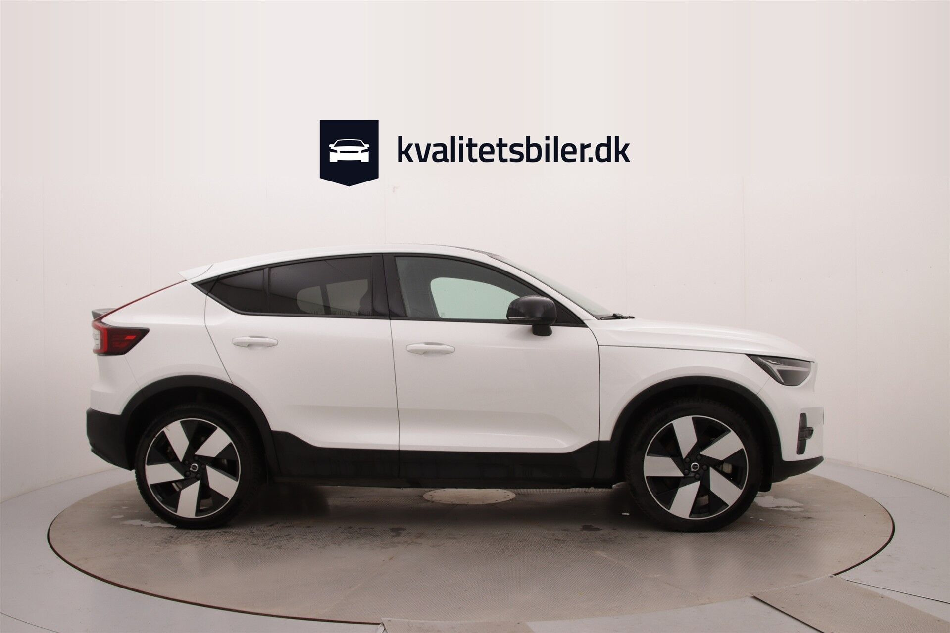 Hvid Volvo C40 fra 2023