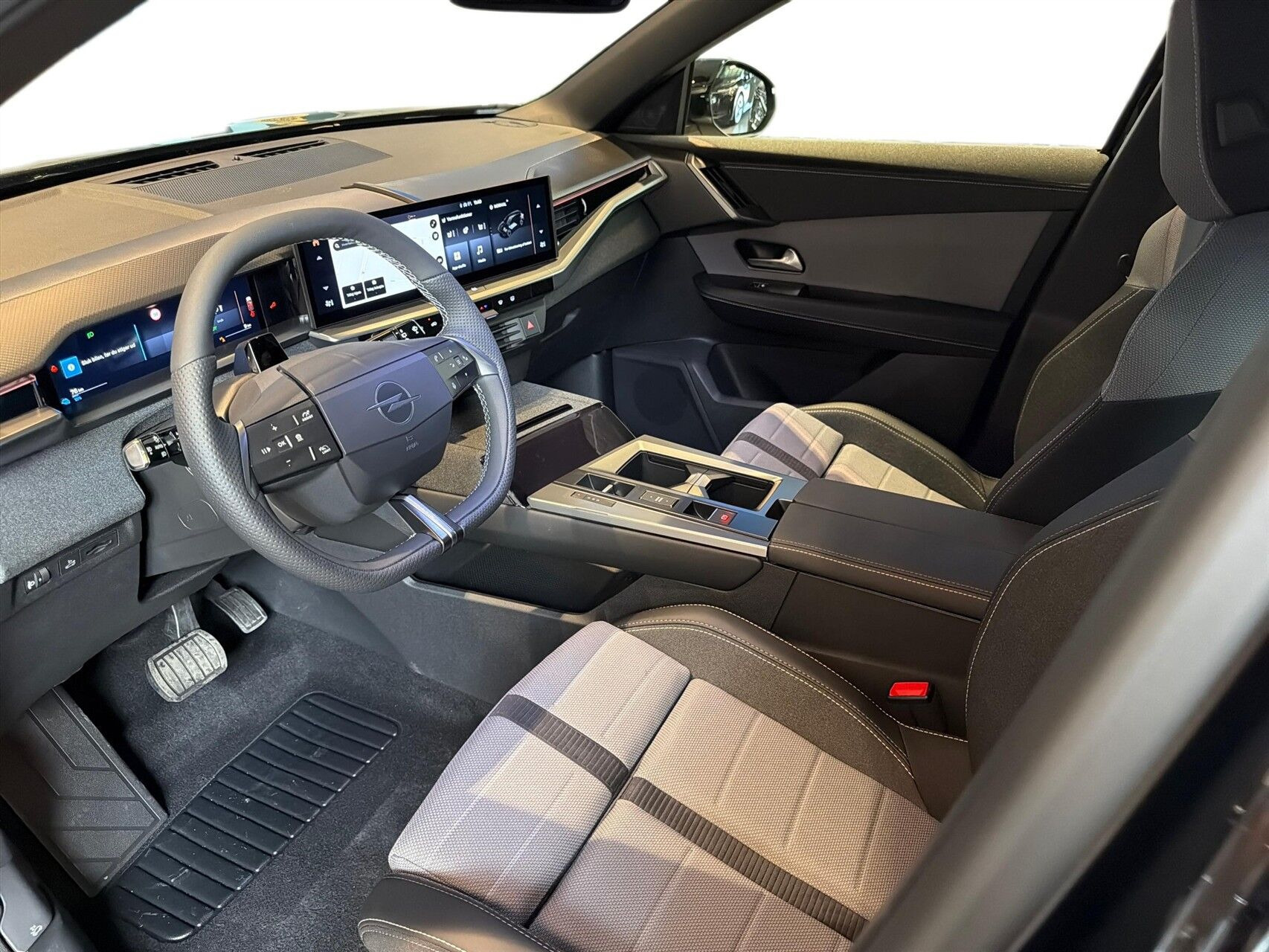 Sort Opel Grandland fra 2026