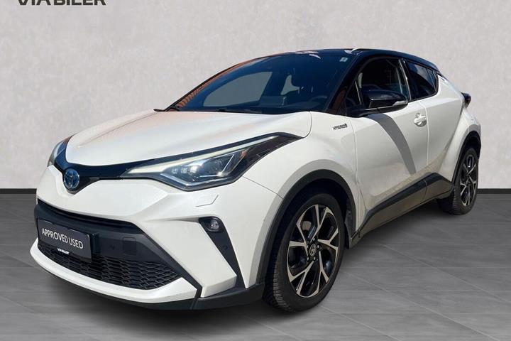 Hvid Toyota C-HR fra 2021