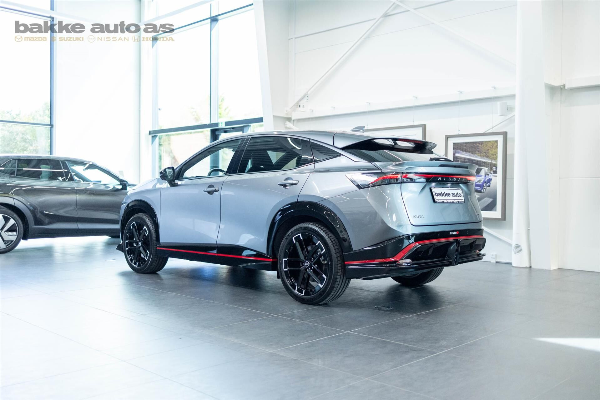 Grå Nissan Ariya fra 2026