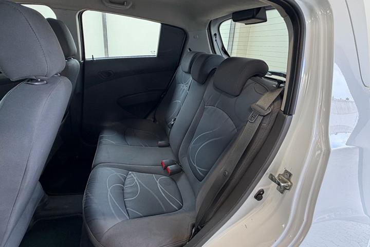 Hvid Chevrolet Spark fra 2011