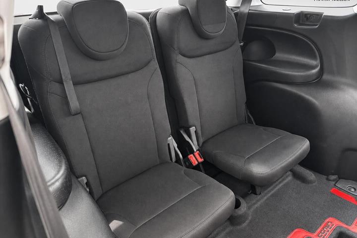Grå Fiat 500L Wagon fra 2017