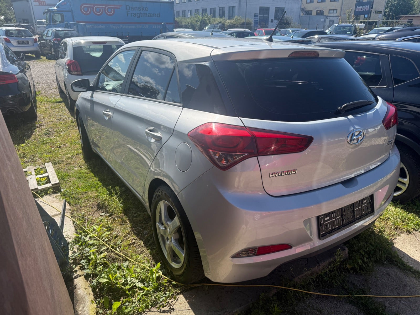 Sølv Hyundai i20 fra 2016