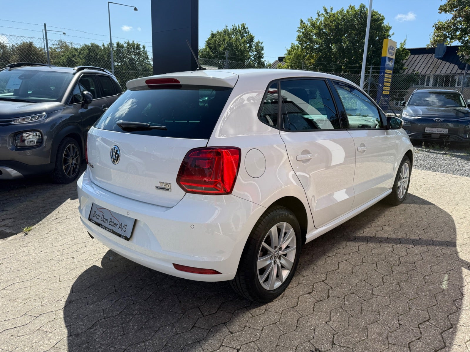 Hvid VW Polo fra 2015