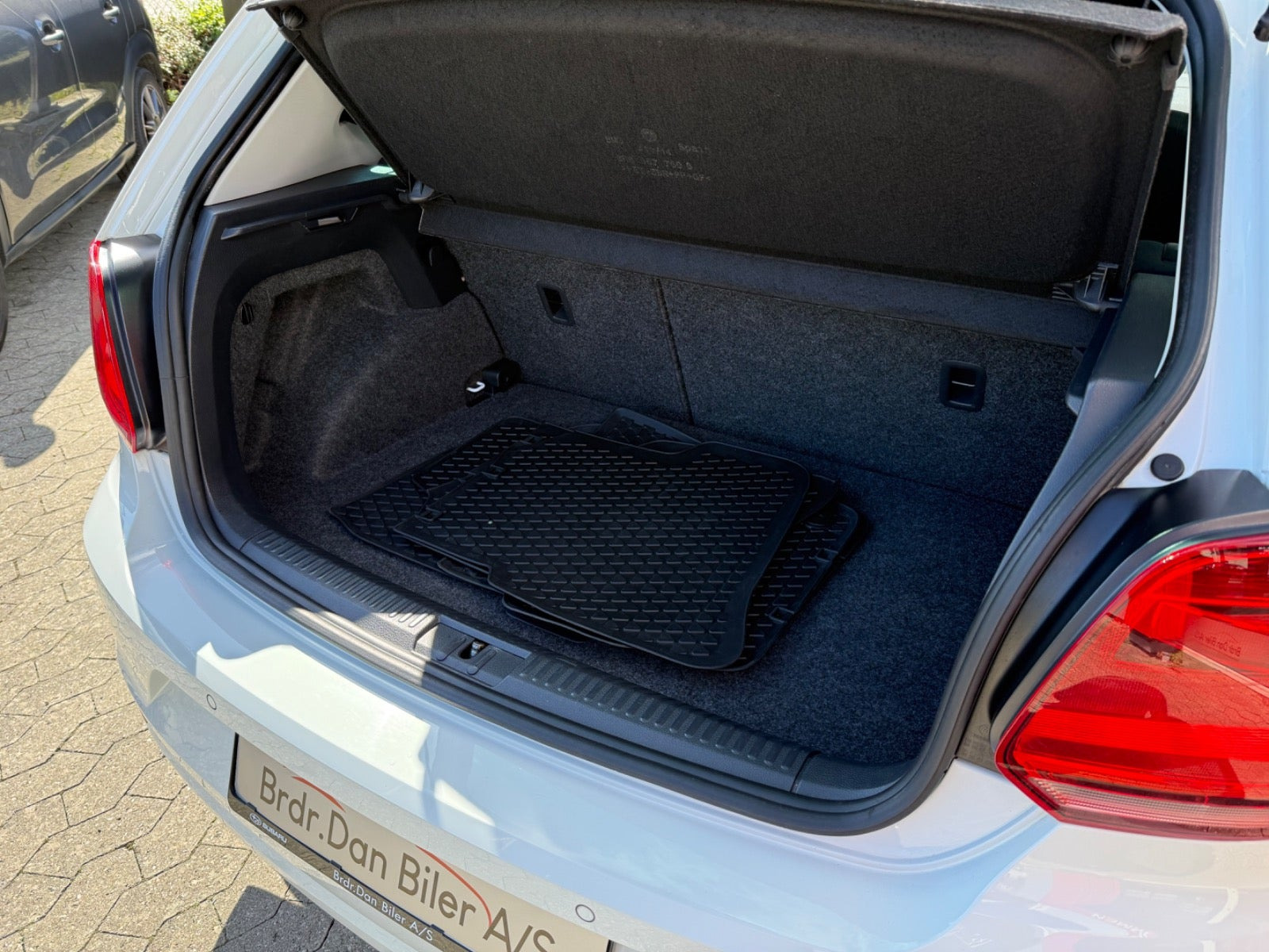 Hvid VW Polo fra 2015