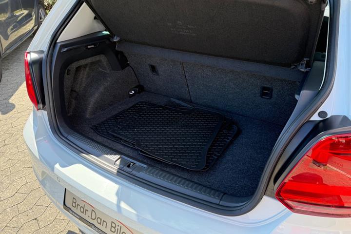 Hvid VW Polo fra 2015