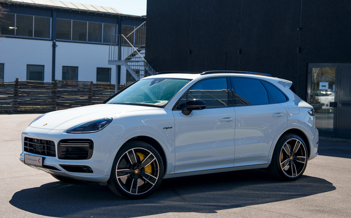 Hvid Porsche Cayenne Turbo S fra 2019