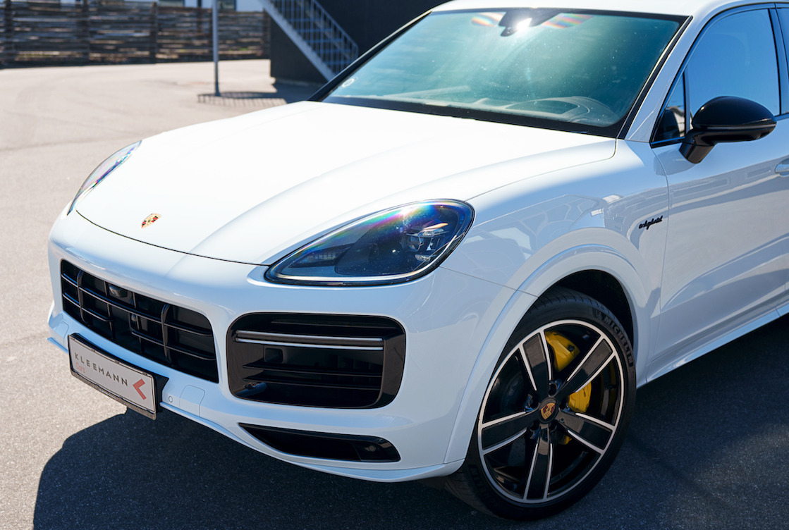 Hvid Porsche Cayenne Turbo S fra 2019