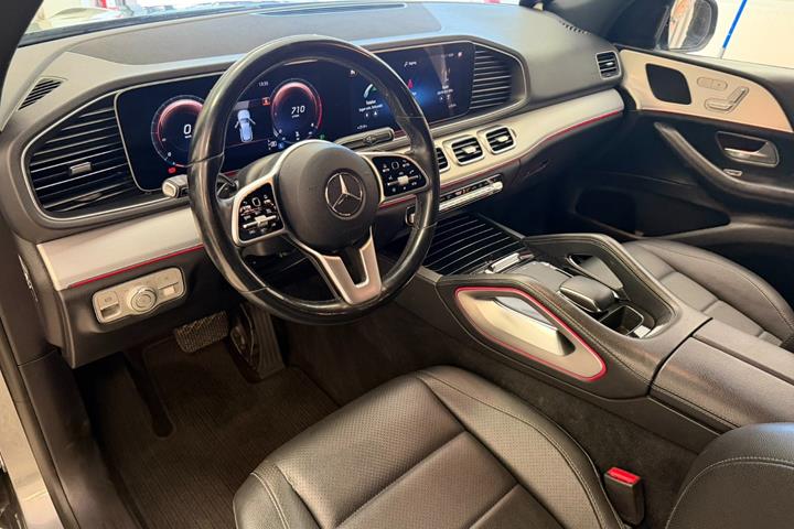 Sølv Mercedes GLE350 d fra 2019