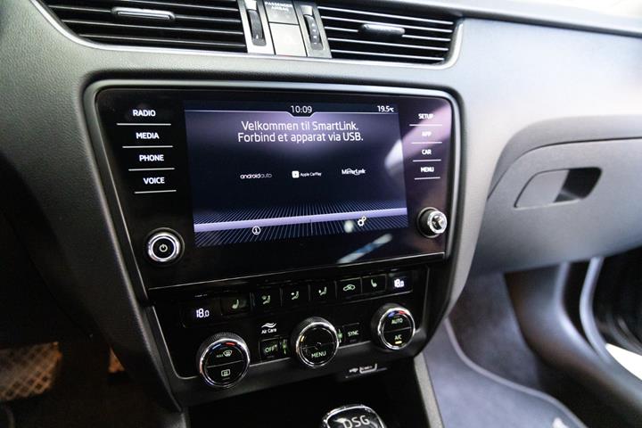 Sort Skoda Octavia fra 2020