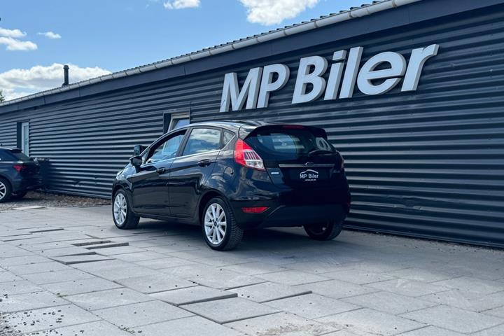 Sort Ford Fiesta fra 2016