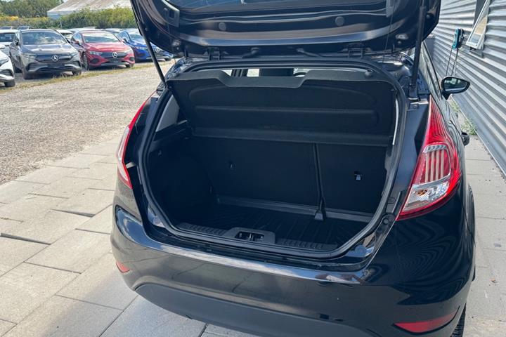Sort Ford Fiesta fra 2016