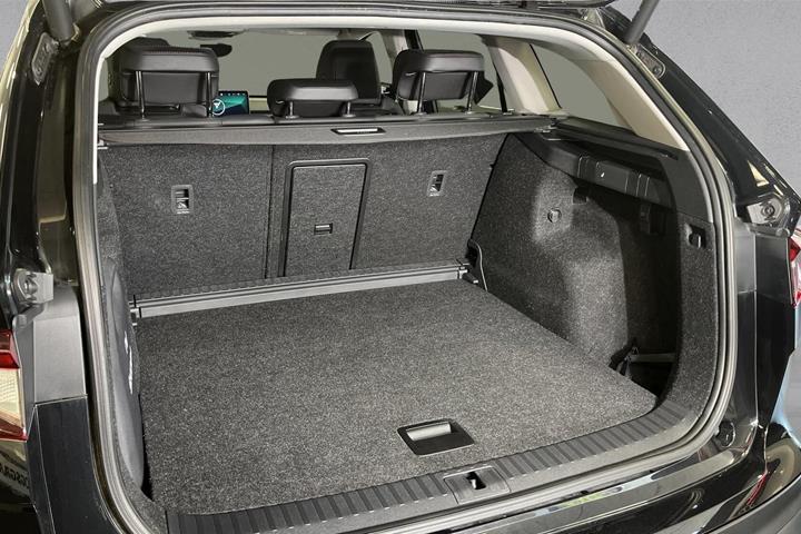 Sort Skoda Enyaq fra 2023