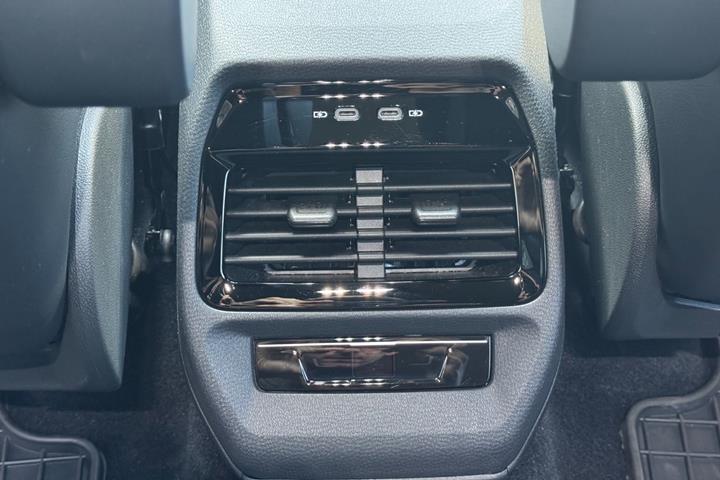 Hvid VW ID.4 fra 2024