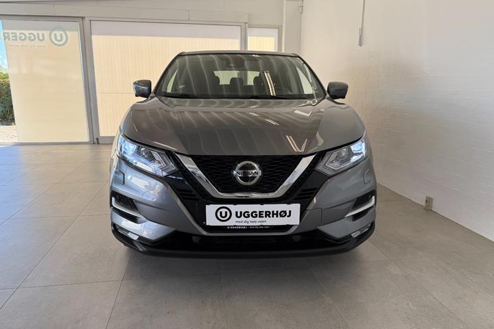 Grå Nissan Qashqai fra 2019