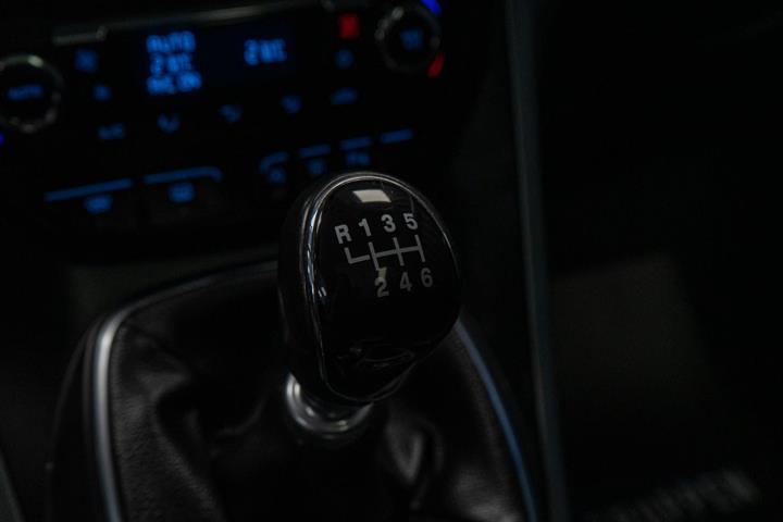 Hvid Ford C-MAX fra 2014