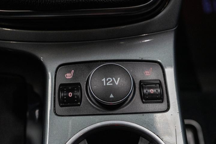 Hvid Ford C-MAX fra 2014