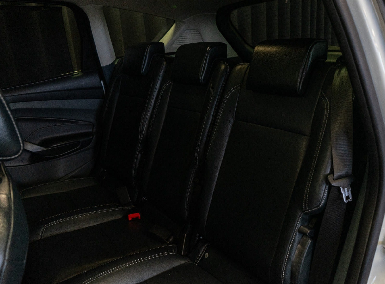 Hvid Ford C-MAX fra 2014
