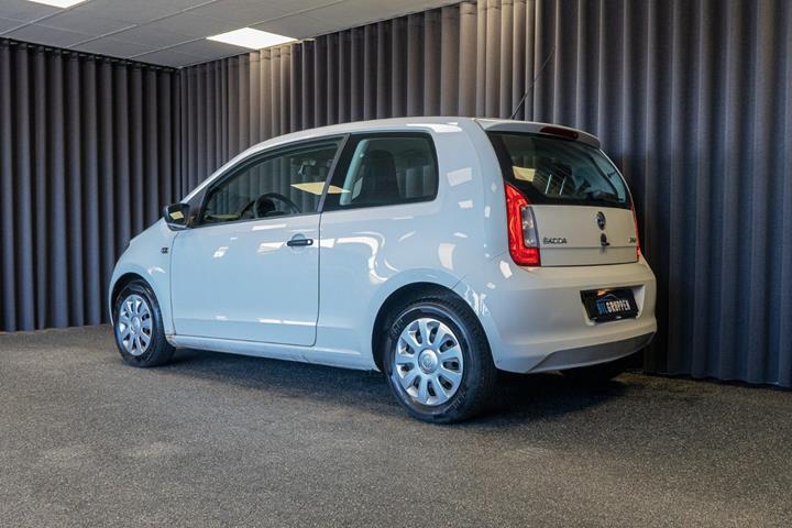 Hvid Skoda Citigo fra 2013