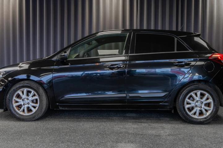 Sort Hyundai i20 fra 2017
