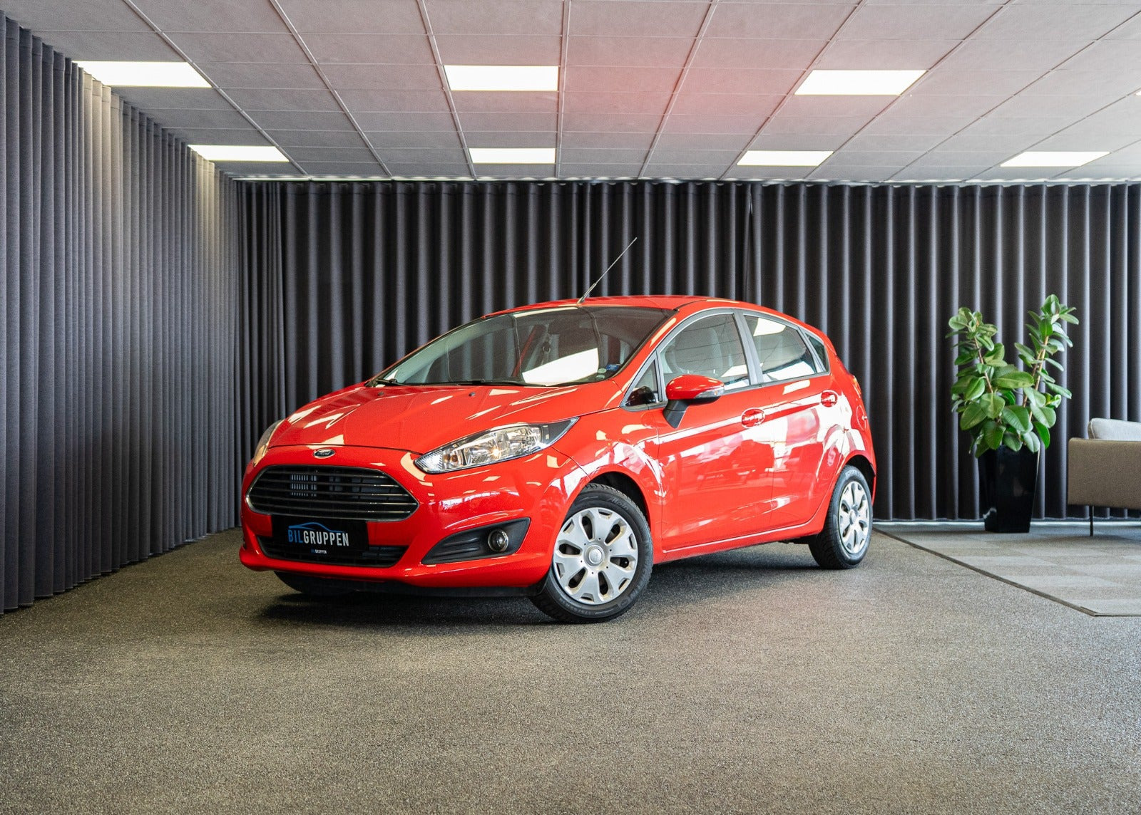Rød Ford Fiesta fra 2017