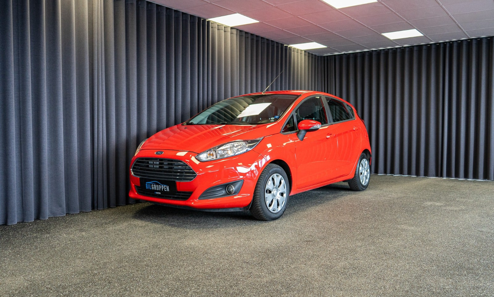 Rød Ford Fiesta fra 2017
