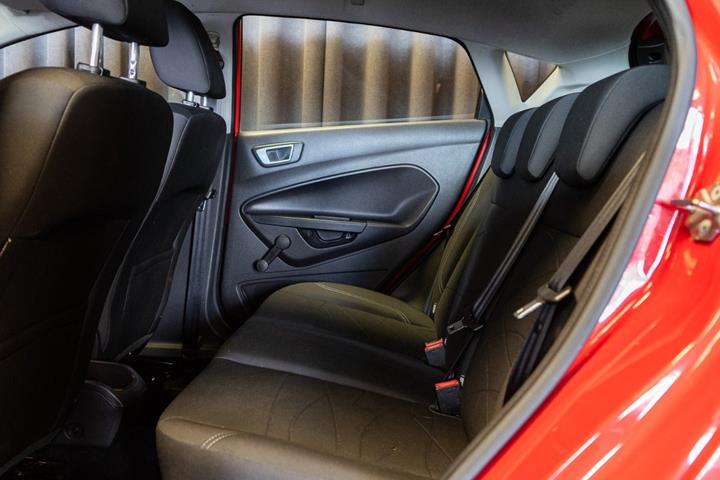 Rød Ford Fiesta fra 2017