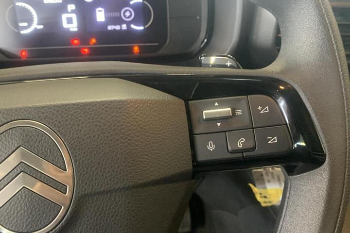 Grå Citroën ë-Berlingo fra 2025