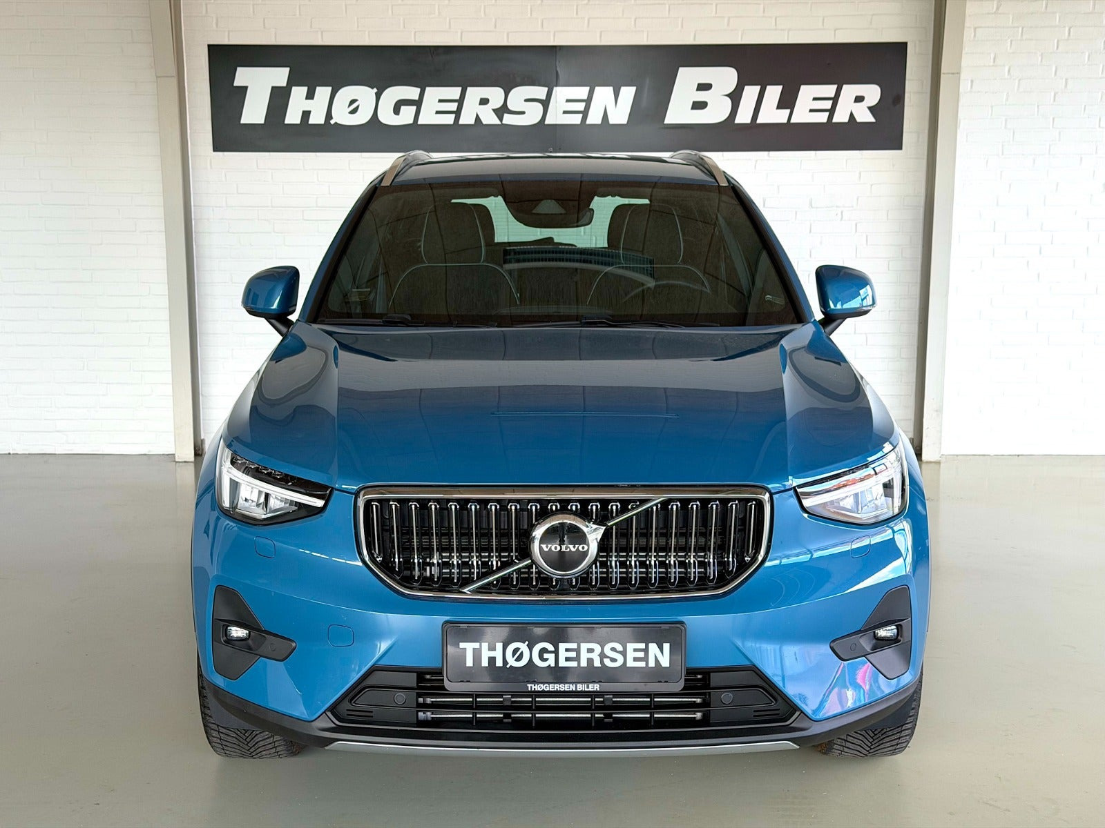 Sort Volvo XC40 fra 2023