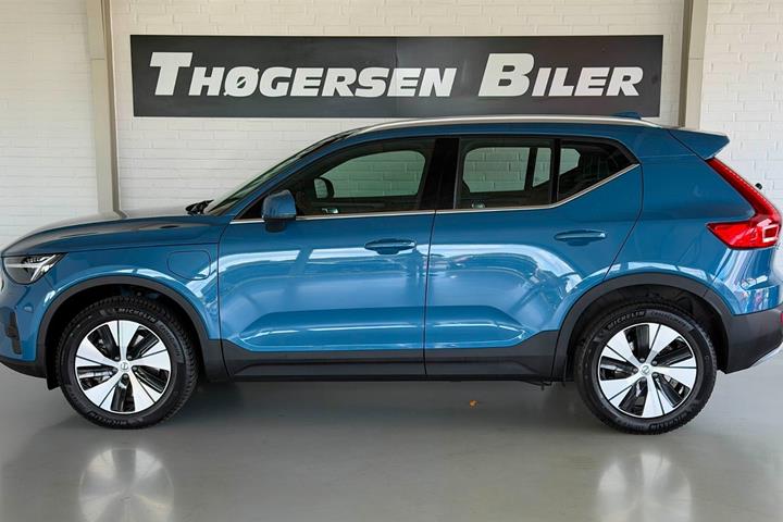 Sort Volvo XC40 fra 2023