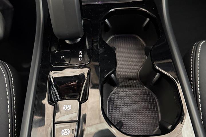 Sort Volvo XC40 fra 2023