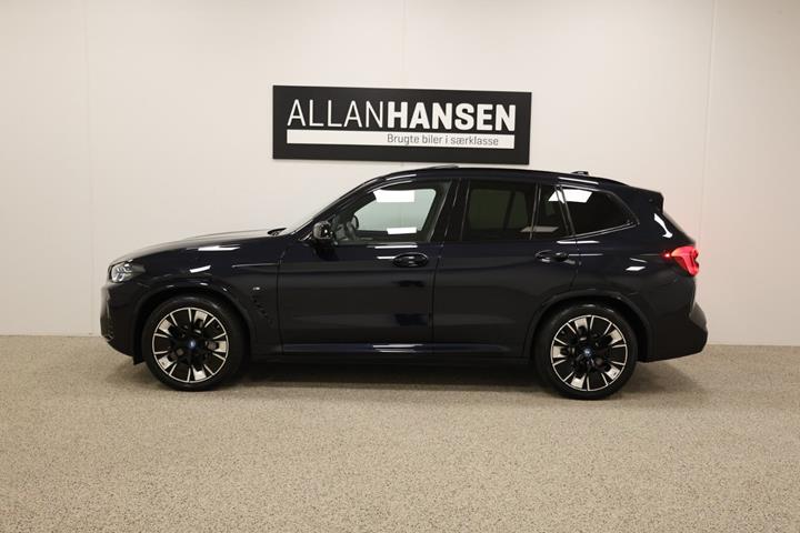 Sort BMW iX3 fra 2022