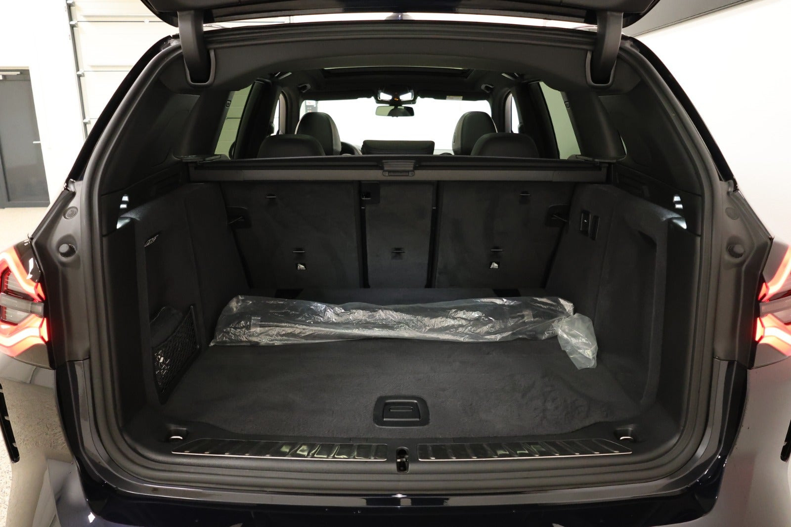 Sort BMW iX3 fra 2022