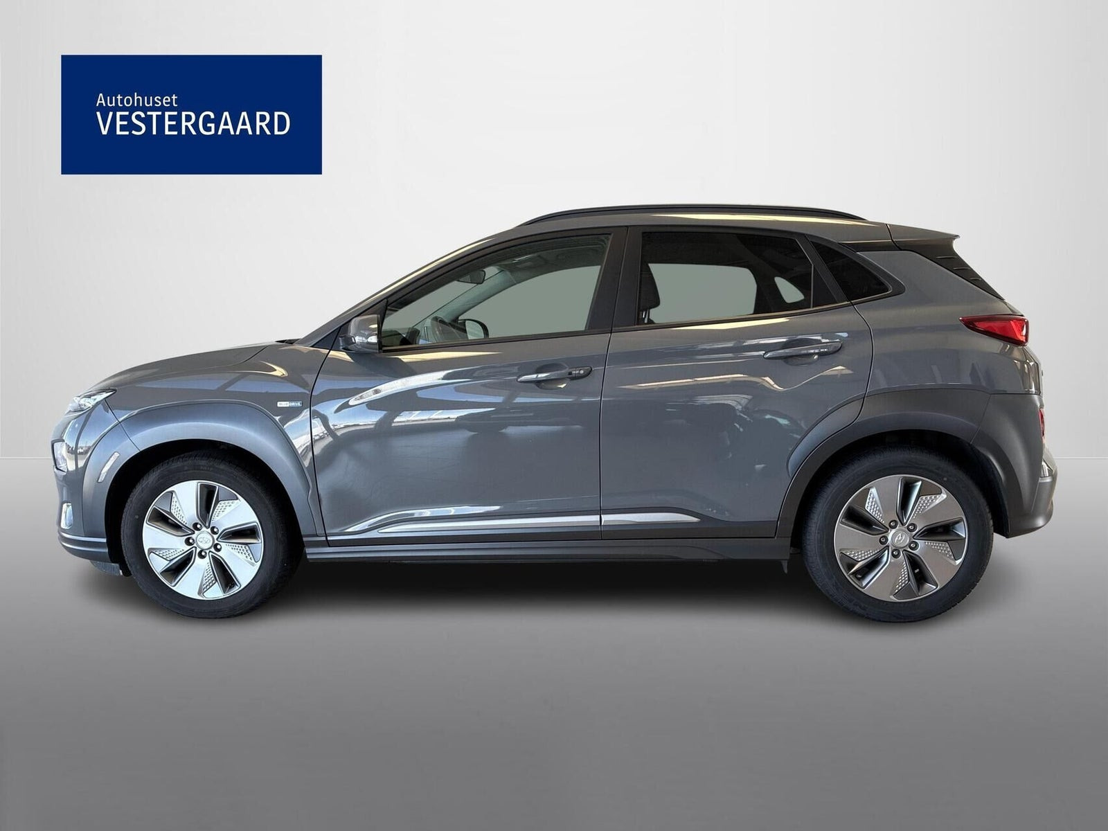 Grå Hyundai Kona fra 2021