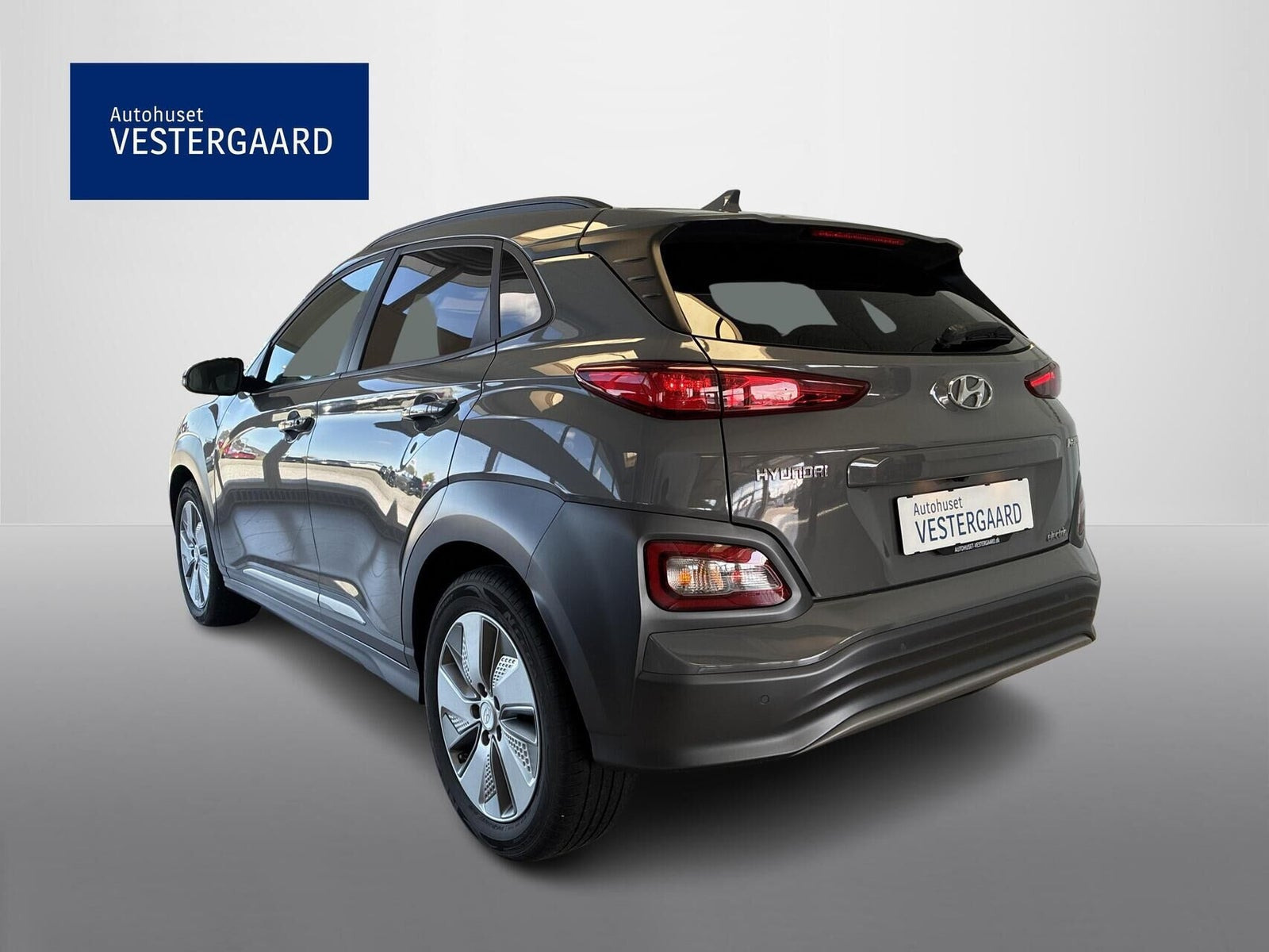 Grå Hyundai Kona fra 2021