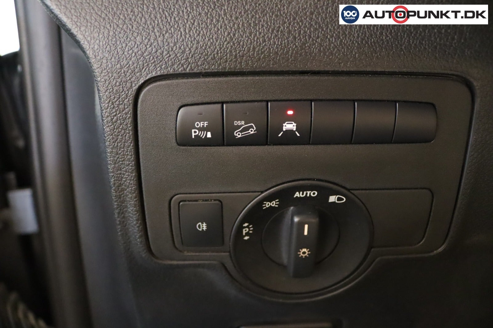 Sort Mercedes Vito 119 fra 2018