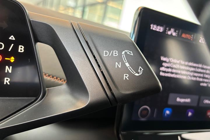 Grå Cupra Born fra 2024