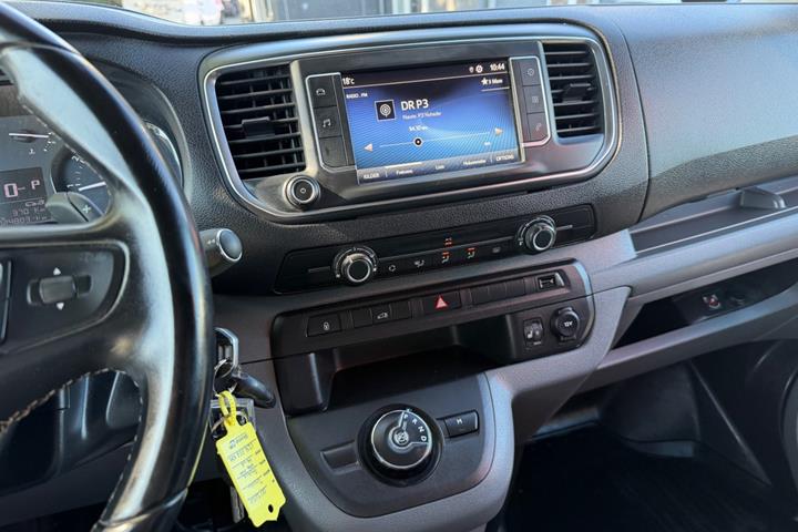 Hvid Toyota ProAce fra 2020