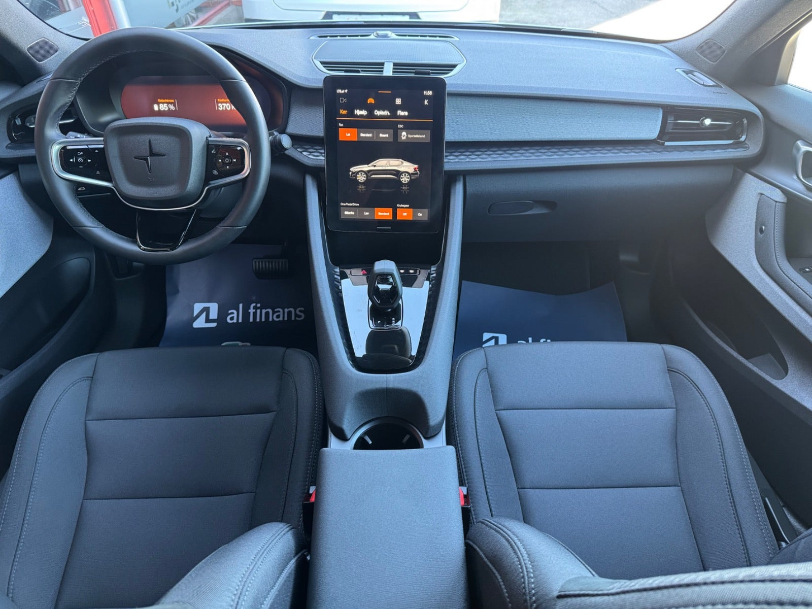 Hvid Polestar 2 fra 2023