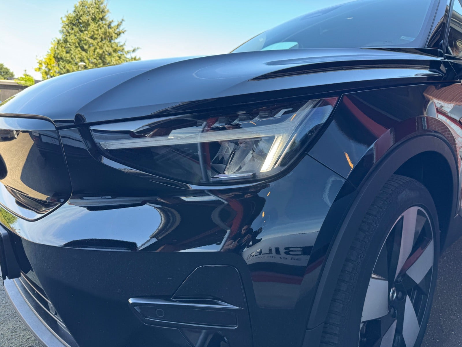 Sort Volvo XC40 fra 2023