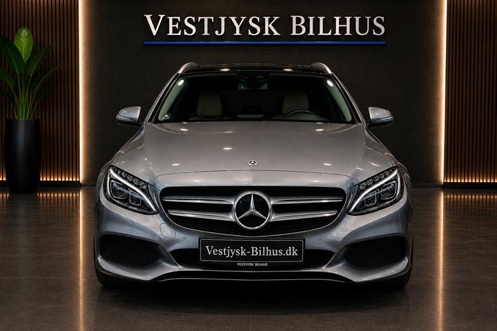 Grå Mercedes C220 d fra 2017