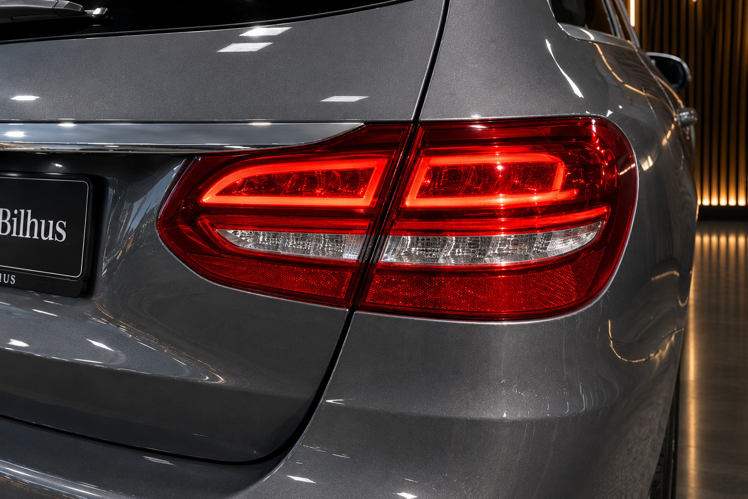 Grå Mercedes C220 d fra 2017
