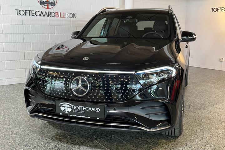 Sort Mercedes EQB300 fra 2025