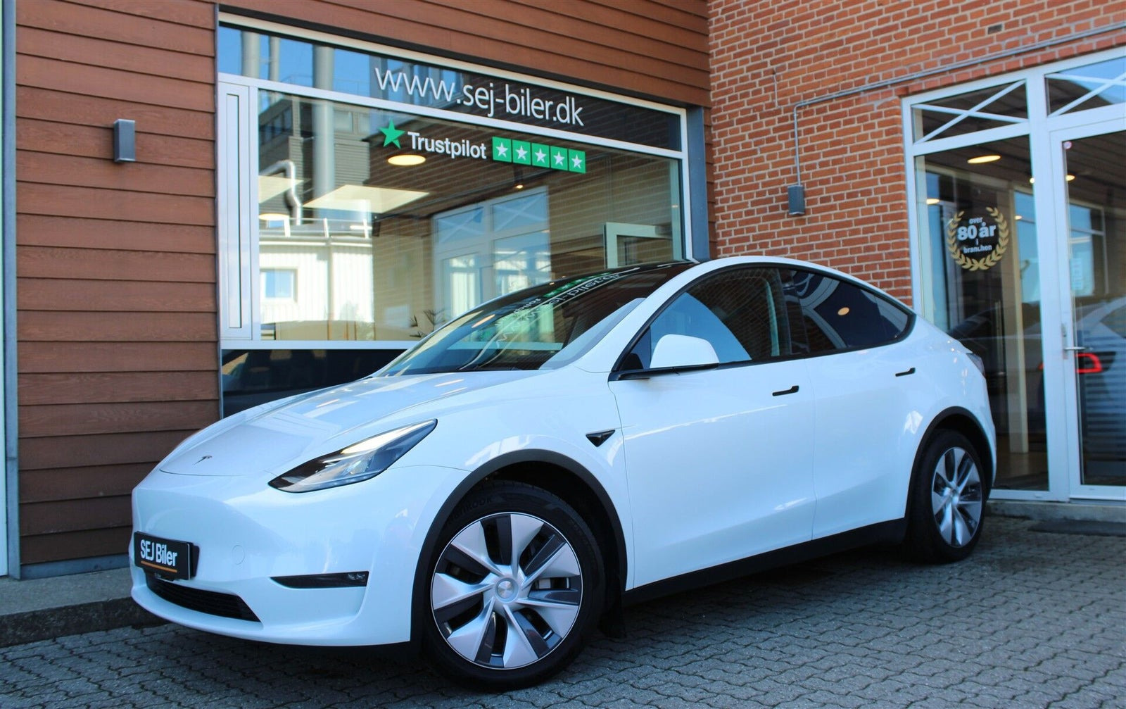 Tesla Model Y Long Range AWD