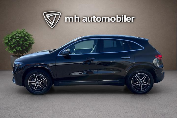 Sort Mercedes EQA250+ fra 2024